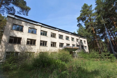 Бывший пионерлагерь «Связист» выставлен на продажу под Тюменью