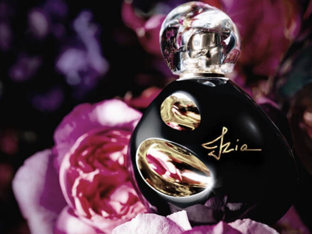 Аромат дня: Izia La Nuit от Sisley | marieclaire.ru