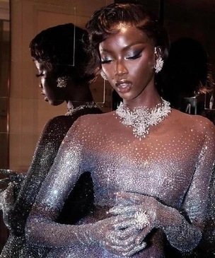 Звание «Модель года — 2025» получила Анок Яй: фото девушки, которую называют «живой куклой»