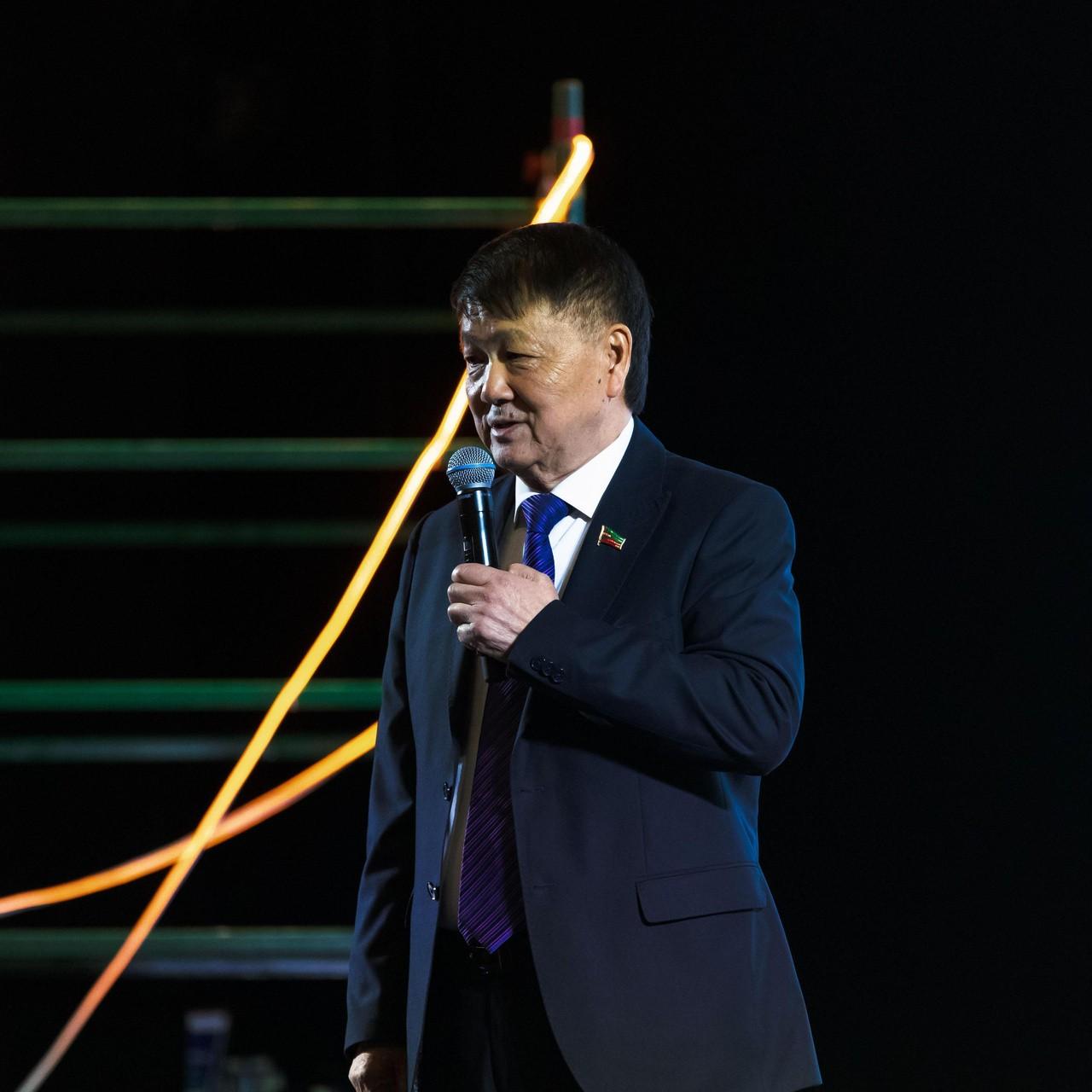 <p>Юрий Кон Ен Хва</p>