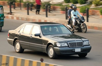 Mercedes-Benz W140 S-Class