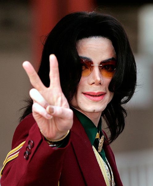 <p>Майкл Джексон</p>
