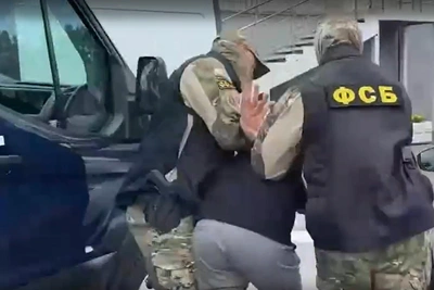 Уралец отправил бомбы военным под видом парфюмерии