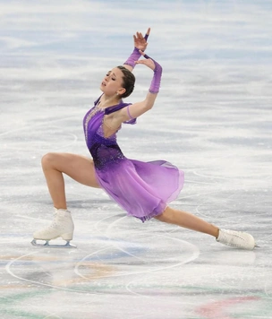 Камила Валиева в образе невесты удивила соцсети