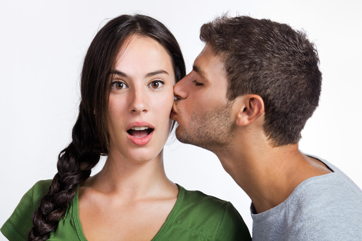 Как понять, что мужчина вам изменяет: 10 точных сигналов языка тела