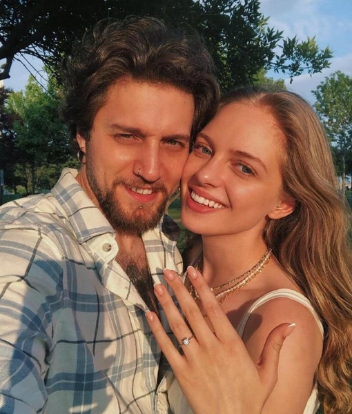 Источник: @ipekkyazici