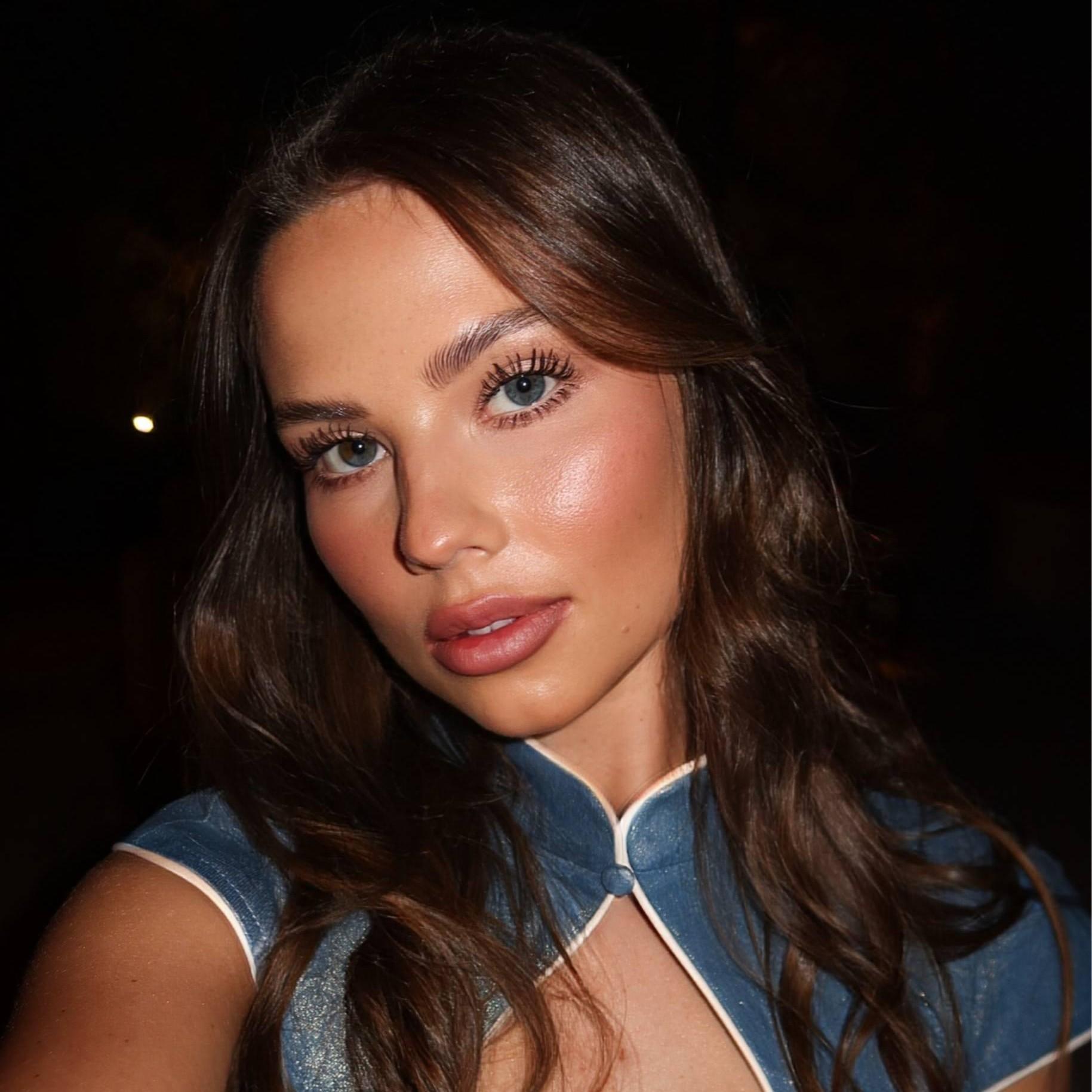 Лиана и Арсений Шульгины уединились на Сейшелах: экскурсия по их шикарной вилле с бассейном