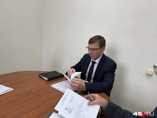 Владимир Овсянников рассказал, что замену коллектора компания проводит за счет федеральных и собственных средств | Источник: Юлия Король / 45.RU