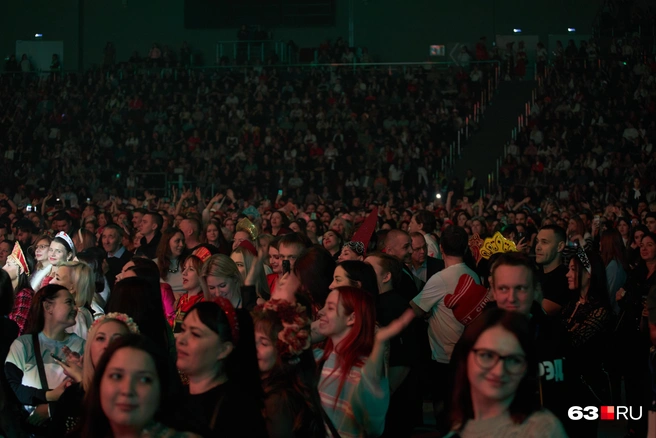 Во дворце спорта собралось несколько поколений зрителей | Источник: Роман Данилкин / 63.RU