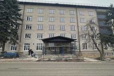 Монтаж противопожарных систем начат в общежитии Донского