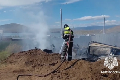 МЧС показало видео пожара на Ольхоне