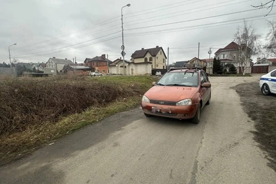 В Ставрополе водитель сбил 14-летнюю девочку при повороте направо