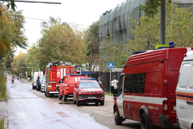 Все посетители благополучно покинули здание до приезда пожарных | 142.ru