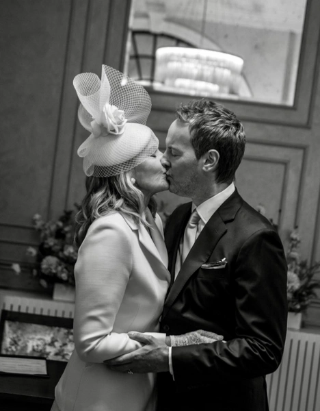 Ким поделилась снимком с регистрации брака