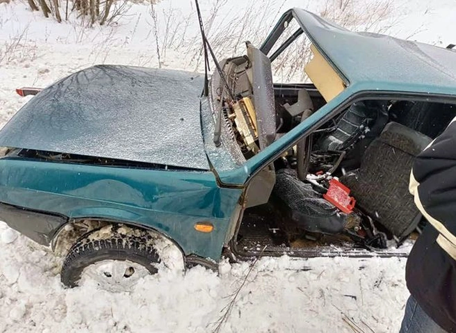 Полиция опубликовала снимки с места смертельного ДТП на улице Прижелезнодорожной | ya62.ru