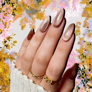 10 красивых однотонных маникюров в темных оттенках на осень 2025