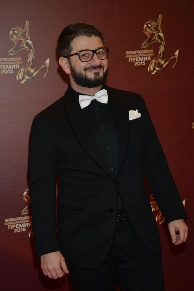 Михаил Галустян | www.starhit.ru