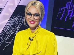 Именинница Кудрявцева показала редкие «беременные» фото и как кормит дочь грудью