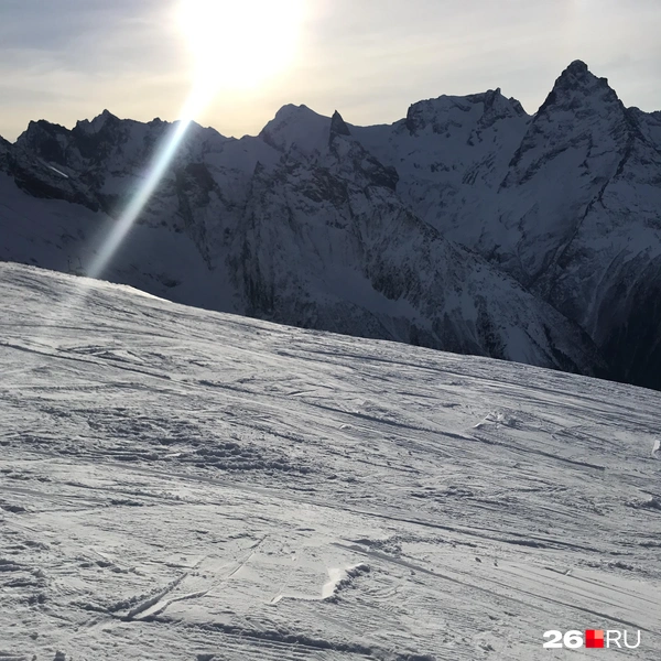 Солнечная погода в Домбае | Источник: Габриелла Захарова / 26.RU