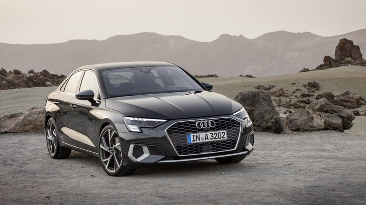 Ударили по красоте: Audi представила новый компактный седан