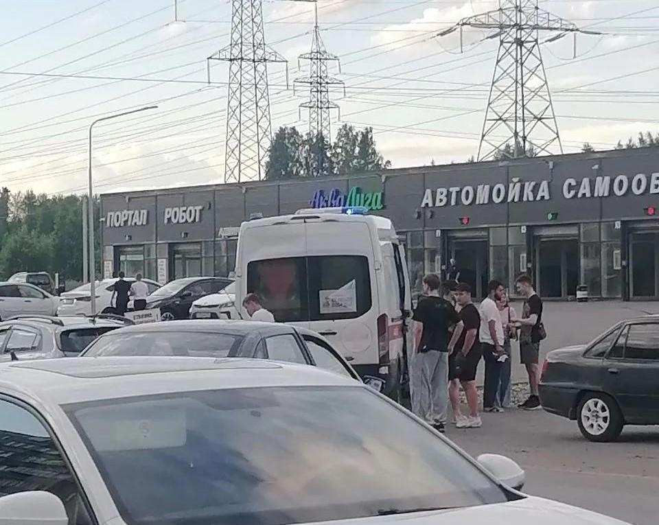 В Челябинске водитель «Гранты» сбил 18-летнюю девушку на электросамокате