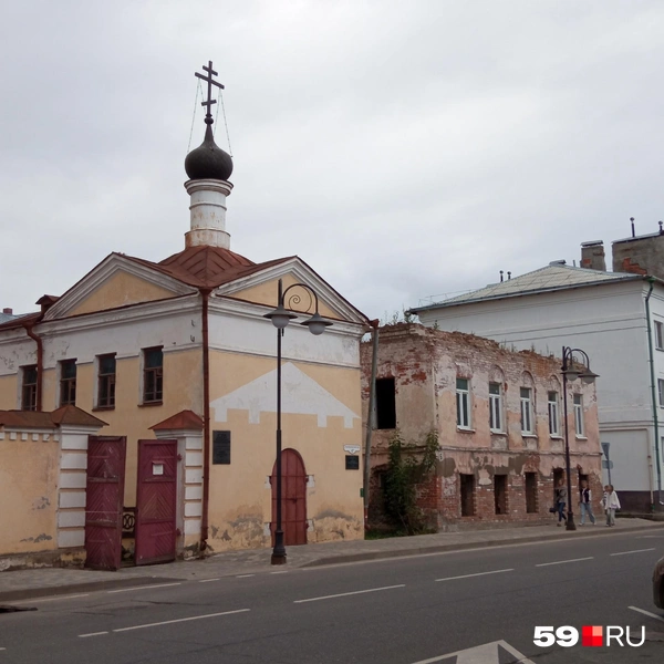 Музей Мологского края находится в этой часовенке | Источник: Вероника Свизева / 59.RU