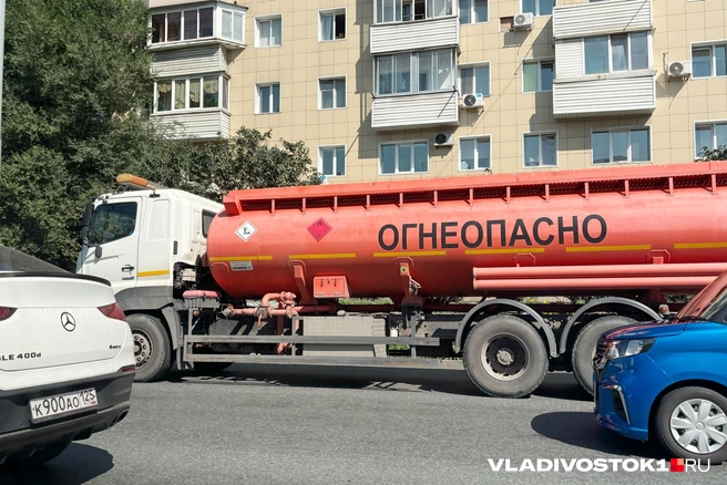 Бензовозы не доезжают из-за беспилотных атак | Источник: Елена Буйвол / VLADIVOSTOK1.RU