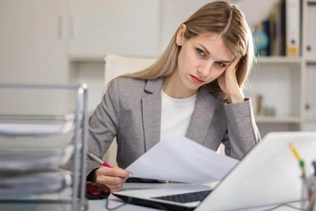 «На любимой работе меня не ценили, и я полностью утратила интерес к карьере. Это выгорание или что?»