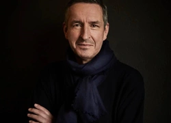 Дрис Ван Нотен открывает Дом ремесла в Венеции — дизайнер точно не собирается уходить на пенсию