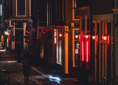 Улицы красных фонарей