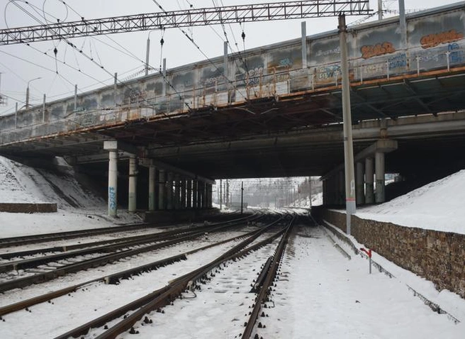 У путепровода на Первомайском проспекте ударило током подростка | ya62.ru