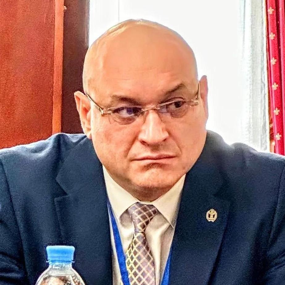 <p>Алексей Лукьянов</p>