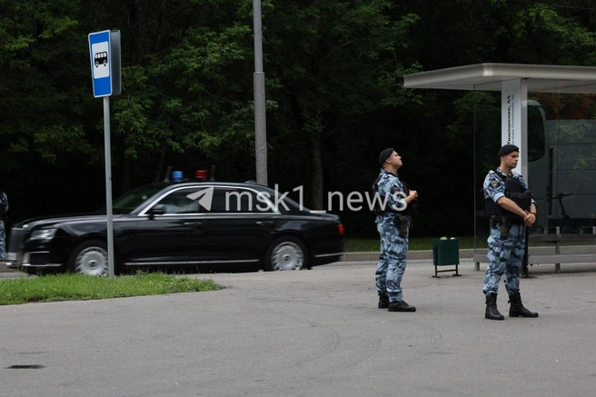 В районе ЦКБ заметили президентский кортеж | Источник: Артем Устюжанин / MSK1.RU