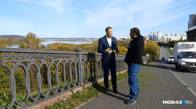 Прошли с главой города километры улиц, чтобы узнать о будущем Кемерова | Источник: Александр Чаринцев / Газета Кемерово