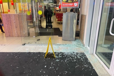 Подростки попали в больницу после инцидента в Burger King