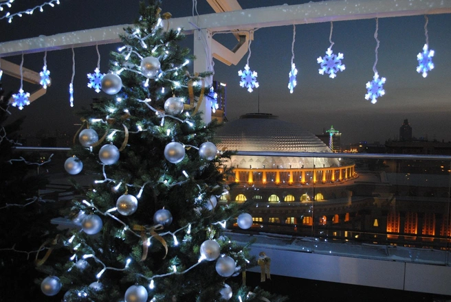 Отметить корпоратив можно в банкетных залах престижных городских отелей | Источник: Eventroom