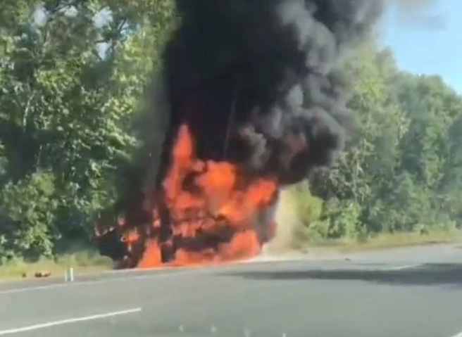 В ДТП с грузовиком и BMW на трассе М5 погибли четыре человека | ya62.ru