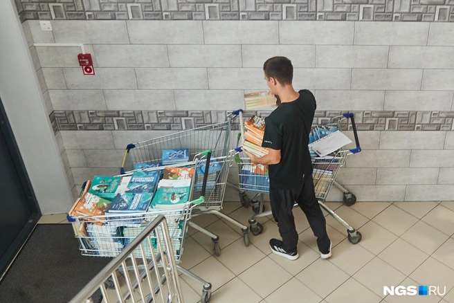 Школьники перед началом учебного года проходят отработку | Источник: Александр Ощепков / NGS.RU