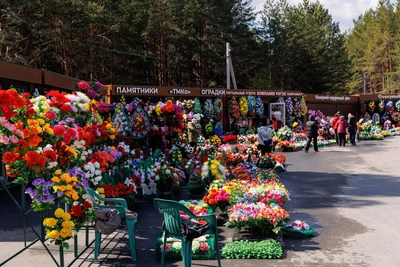 На Радоницу в Новосибирске усилят работу транспорта