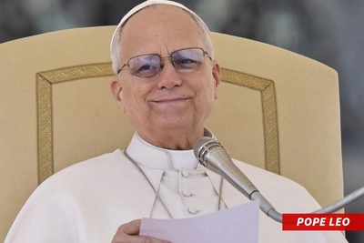 Конгрессмен Джонатан Джексон поддерживает папу в споре с Трампом