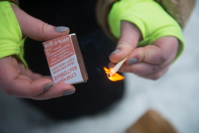 Екатеринбуржец облил соседку, думая, что это вода