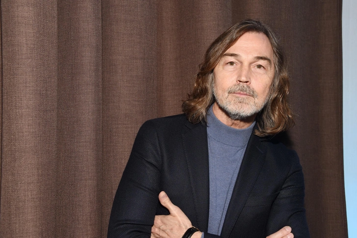 Никас Сафронов | www.starhit.ru