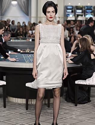 Неделя Высокой моды в Париже: Chanel FW2015/16