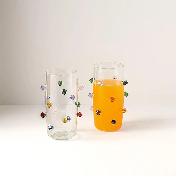 Самое уютное время года: новые коллекции, открытия и тренды декабря