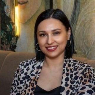 <p>Марина Цветкова</p>