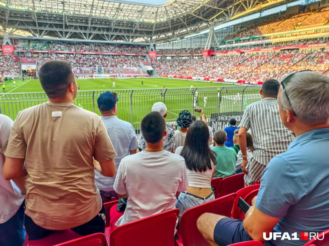 А кто там с мячом?  | Источник: Булат Салихов / UFA1.RU