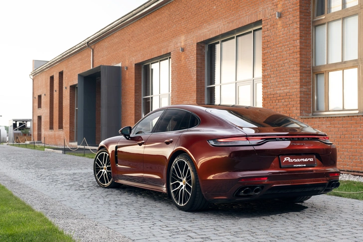 5 мощных фактов про обновленный Porsche Panamera