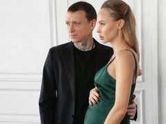 «Вы ответите»: беременная жена Мамаева взбешена новостями о рождении сына
