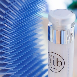 Все о косметике с пептидными микроиглами и кто за ней стоит