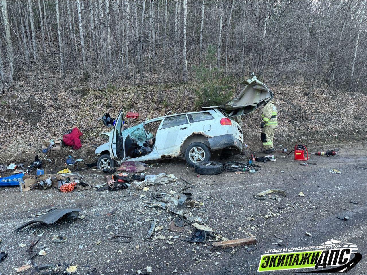 Машина врезалась в автобус на трассе в Приморье: авто разлетелось по  кусочкам, водитель погиб - 18 апреля 2024 - ВЛАДИВОСТОК1.ру